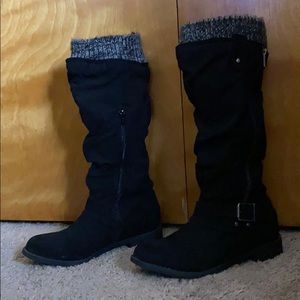 Women’s slouchy sweater cuff boots